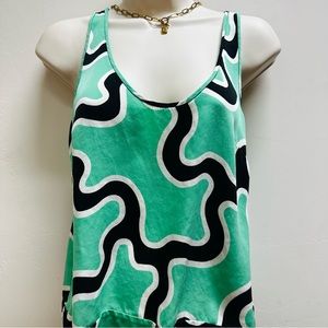 🤩  Diane Von Fustenberg stunning top size S